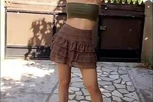 Snapping dirty flashing moments and wild outdoor sex adventures. 📸🔥