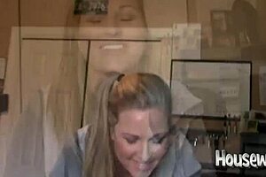 Maintaining Eye Contact During Close-Up Interactions