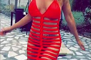 Snapping dirty flashing moments and wild outdoor sex adventures. 📸🔥