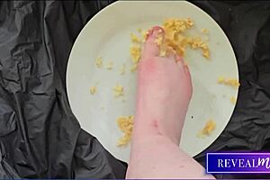 Revealme foot fetish fantasy unleashes sexy soles and toe-sucking delight with milf ass play