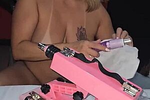 Silêncio Que o Professora Milf Esta Dando a Aula