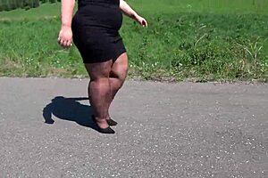 I Feel So Exposed As Mature Bbw In Nylon Pantyhose And High Heels Walking Public Road