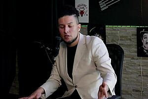 She explained foreplay in massage seriously expanded knowledge of female body and squirting with Cadu breathless on sheer red