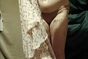 in 2025 esclave f primus du clan sexhibe en ville with solo masturbation and outdoor flashing using toys