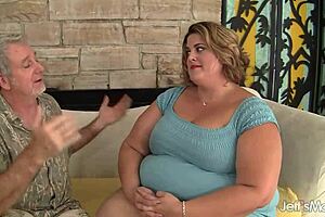 Huge plumper Erin Green twerks massive ass taking dick