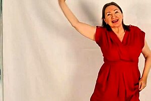 Hot granny strips huge natural tits with closeup