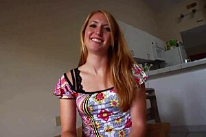 I Feel So Passionate About This Quickie Orgasm With Horny Housewife Milf