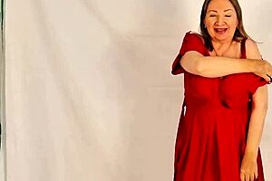 Hot granny strips huge natural tits with closeup