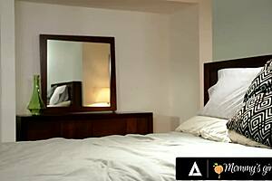 Horny milf alexis fawx feels so good adding her wet pussy to stepbae rebel lynns chores part 2