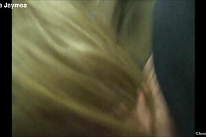 Oh shoot, Jenna Jaymes deepthroats those car mechanics in her curvy housewife shorts quickie