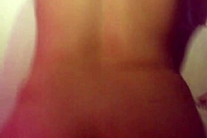 i uh love getting fucked from behind by this big-assed gringa milf with her curvy body and wet action...