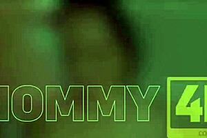 Mommy4k Czech milf sneaks a steamy bathroom fuck with young 18+ dude 😏🚿