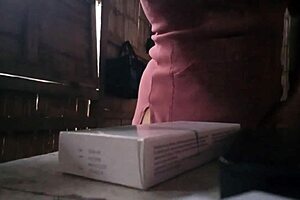 enfermera flirts with client and takes him home for real homemade sex 😏