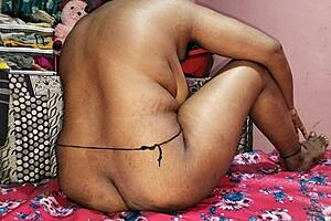 Horny Fun With Mom In Dubai