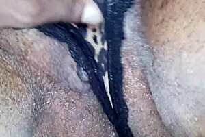 oh man i love smellin that granny sweet pussy an nasty asshole mmm