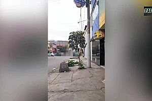 the chubby big-ass and big-tits foreign woman newly arrived displays her boobs to secure a job. then we meet on the street and head to a hotel for sex