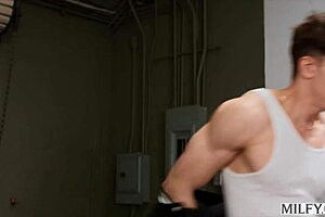 Milfy fit milf Justine gives deepthroat blowjob and licks balls to young stud. riding cowgirl squirting in classic car with fingering.