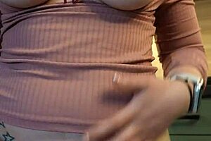 womanizer toy gives me a mind-blowing orgasm 😏