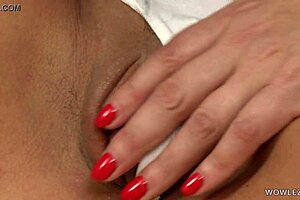 Hot MILFS Having LESBIAN Sex! AALIYAH Love And ANASTASIA Pierce Dive Into Shy PUSSY Licking And Kissing.