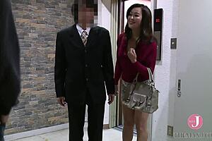 Netorare AV Performance With Husband Featuring Yoko in Intro