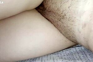 I experienced Gretala flashing her regrowing pubic hair in this milf video