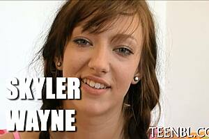 Arousing Love Tunnel Playing