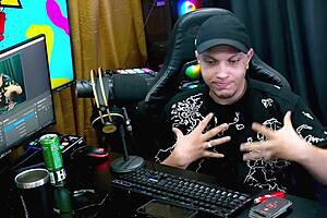 Victoria Camargo Shows Her Sensual Body Ruan Could Not Resist Grabbing Her For Doggystyle Sex And Licking Pussy