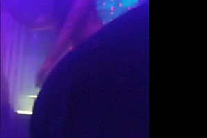 Lenev8 Causou na Casa de Swing Tirou a Roupa e Fodeu nas Cabines com Estranho no Pelo como a Safada Gosta