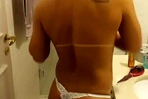 Lenev8 Causou na Casa de Swing Tirou a Roupa e Fodeu nas Cabines com Estranho no Pelo como a Safada Gosta