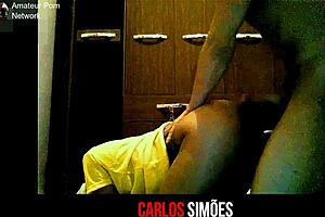 Check out this hot morena with a delicious big ass riding her dotado boyfriend in amateur action!