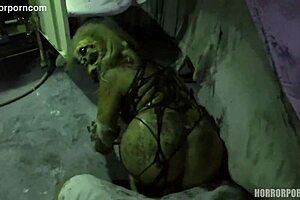 Horrorporn Features Female Spider in Taboo Deepthroat Action