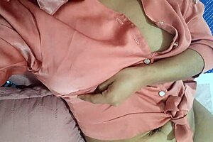 YOUNG Mexican Girl OFFERS Tight Pussy for Pesos in Home Video