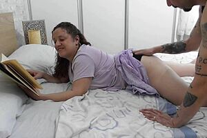 Lamiendo Culazo De Mi Madrastra with Huge Natural Tits in Bedroom Anal Sex