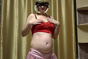 pregnant milf undresses sexily and boasts of her beautiful figure amateur fetish, right?