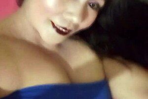 Scorpiotinna Displays Her Sexy Stockings and Beautiful Feet in Mature Style