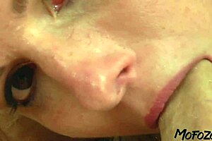 Mofozo Com - Check Out This Amateur Mature Couple's Homemade Sex with Deepthroat and Wet Orgasms!