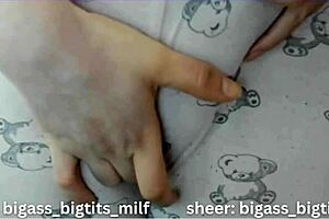 cameltoe in pajama showing puffy pussy lips