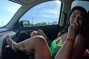 POV je pompe sa grosse bite et je me prends un facial en public outdoor