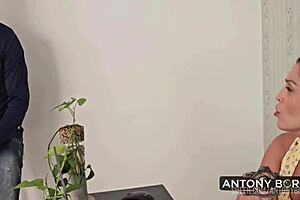 Fodendo Uma Linda Secretária Milf Teste Perfeito Testando O Pau Com A Atendente E Secretaria Da Clínica Vídeo Completo No Sheer E X-Red!