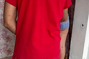 Whoa, this amateur sex with a big-ass Latina ends in a creamy squirt that's just wild and passionate!