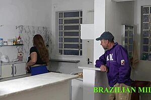 padrasto pauzudo fode a enteada na cozinha sem camisinha video completo no red sheer