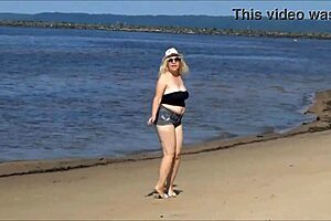 Big Butts in Jeans Shorts