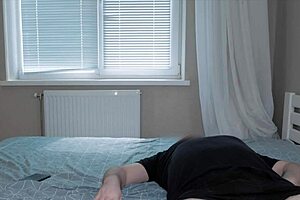 ब्लोंड सौतेली मां संग म्यूचुअल मास्टरबेशन जब तक दोनों जोरदार झड़ें घरेलू टैबू वीडियो में