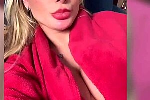 Oh, I mean, Andressa Urach just touching herself like that...