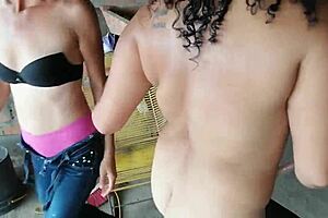 o a mi empleada para que me lama mi co�o viejo