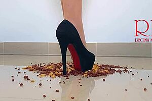 Ugh, I just crushed those cornflakes with my high heels boots on the floor... oops!