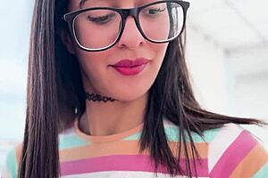 Latina Alice Biancci swallows cum from two big cocks at once in wild MMF action