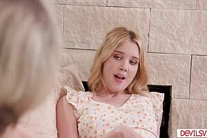 How can this teen stepdaughter watch her bf fuck big tits stepmom with deepthroat