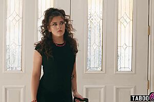 vacation rental turns into interracial romp with curvy latina milf