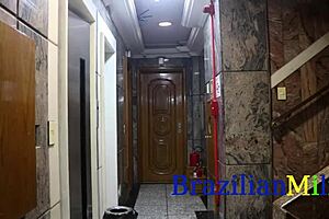 Negao with immense pau shoves it all into milf greluda's cu!